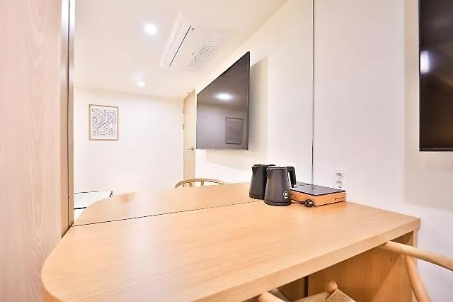 Busan Brown Dot Yeongdo Bridge Branch 0*,