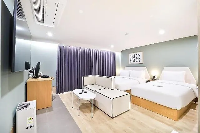 Busan Brown Dot Yeongdo Bridge Branch Motell